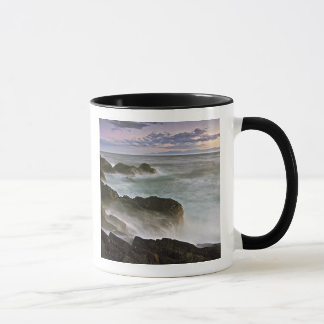 Mug États-Unis, Washington, îles San Juan. Vagues s'éc (Droite)