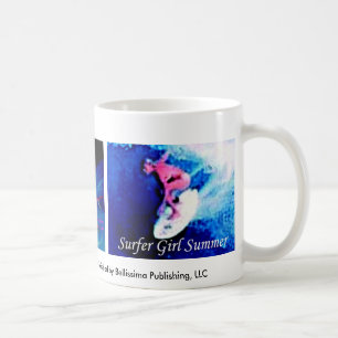 Mug été de fille de surfer, surfant après les