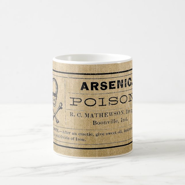 Mug Étiquette d'arsenic sur Burlap (Centre)