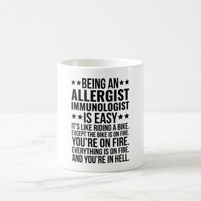 Mug Être un immunologue allergologue est facile C'est  (Centre)