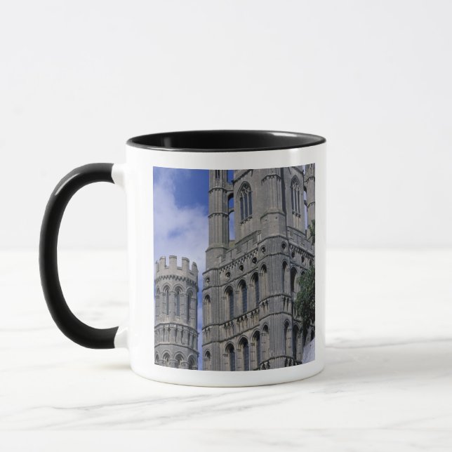 Mug Europe, Angleterre, Cambridgeshire, Ely. Ely (Gauche)