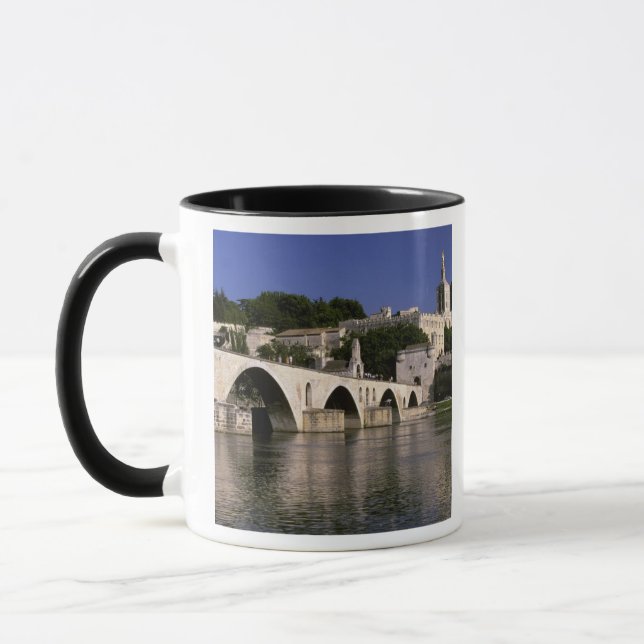 Mug Europe, France, Provence, Avignon. Palais des (Gauche)