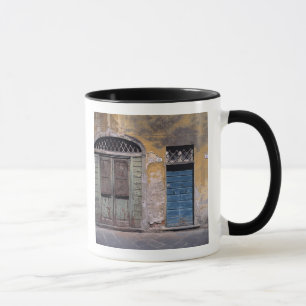 Mug Europe, Italie, Lucques. Ces vieilles portes ajout