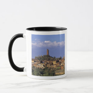 Mug Europe, Italie, San Miniato. Sous un ciel large,