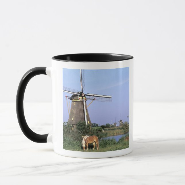Mug Europe, Pays-Bas, Zuid Holland, Kinderdijk. 2 (Gauche)
