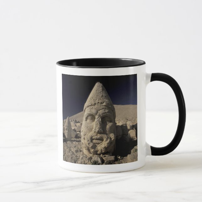 Mug Europe, Turquie, Kurdi. Nemrut Dagh. (Droite)