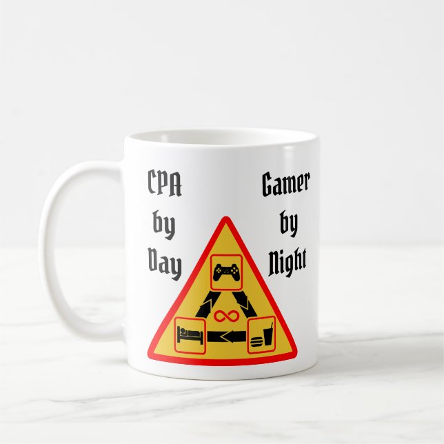 Mug Expert-comptable le jour, joueur la nuit (Gauche)