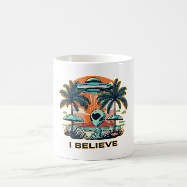 Mug extraterrestre avec OVNI JE CROIS (Centre)