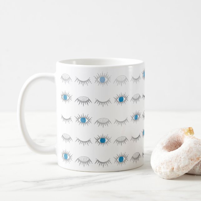 Mug Eyelashes oculaires bleus argenté Nazar Mati Motif (Avec donut)