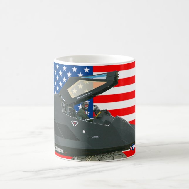 MUG F-117A NUIT (Centre)