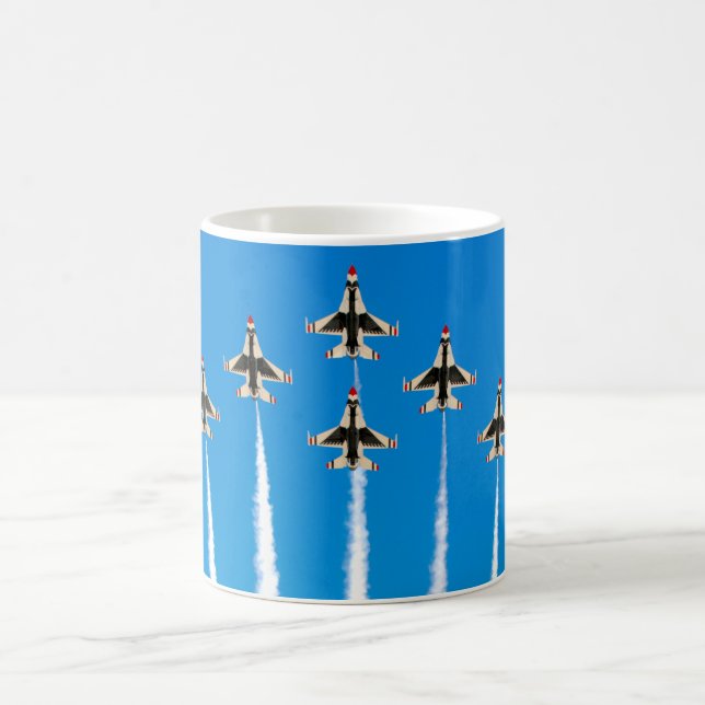MUG F-16C VIPER (Centre)