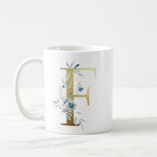 Mug F initial doré avec feuillage floral bleu (Gauche)