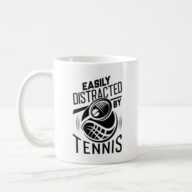 Mug Facilement Distrait Par Le Tennis (Gauche)