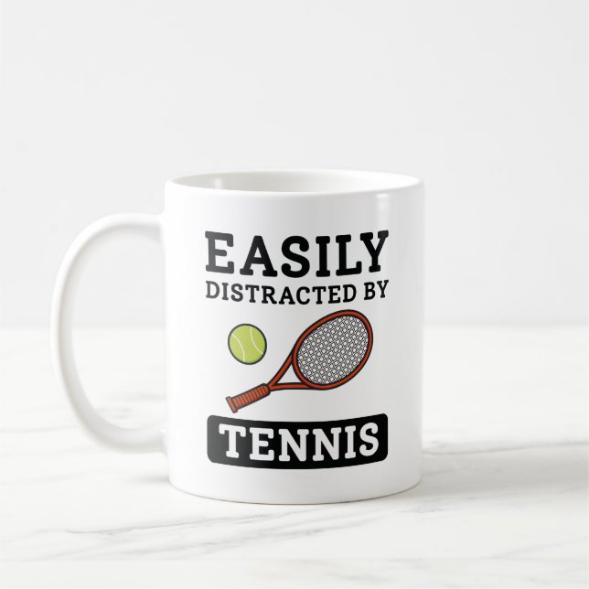 Mug Facilement Distrait Par Le Tennis (Gauche)