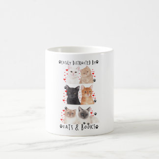 Mug Facilement Distrait Par Les Chats Et Livres