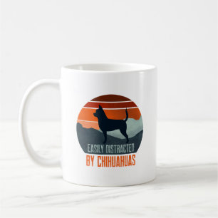Mug Facilement Distrait Par Les Promenades De Chihuahu