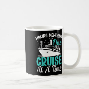 Mug Faire des souvenirs une croisière à la fois Voyage