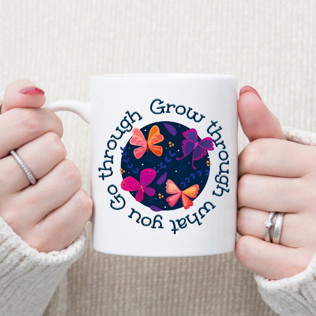 Mug Faites le tour de ce que vous traversez (Créateur téléchargé)