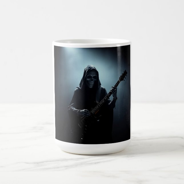 Mug Faucheur sur scène avec guitare (Centre)