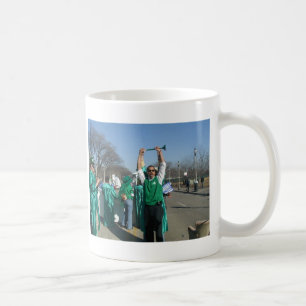 Mug Fauchez-Bama les marches (d'Obama) avec les gardes