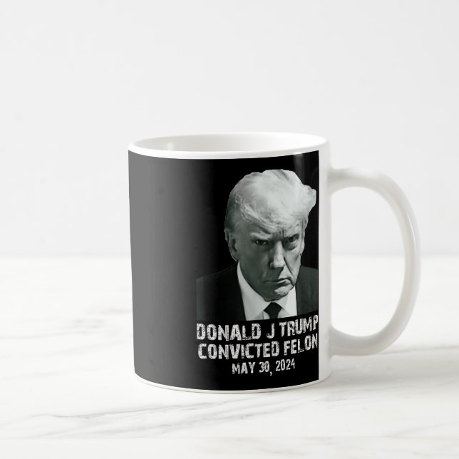 Mug Felon Donald Trump Coupable De Le Verrouiller Dans (Droite)