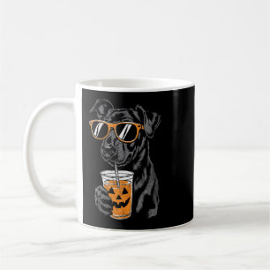 Mug Femme Chien Noir Avec Boisson Citrouille Lunettes 