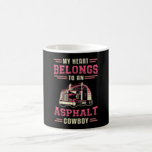 Mug Femme de camionneurs Mon coeur Appartient à Asphal