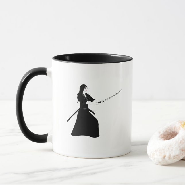 Mug Femme Samurai guerrière avec épée (Avec donut)