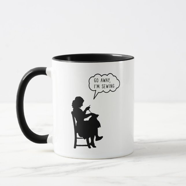 Mug Femmes à coudre à la main - Allez-y Je suis en tra (Gauche)