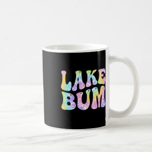 Mug Femmes en bateau de voile sur le lac en été