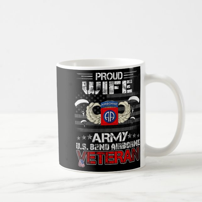 Mug Femmes Fier Femme Armée Us 82e Bataillon D'Avion D (Droite)