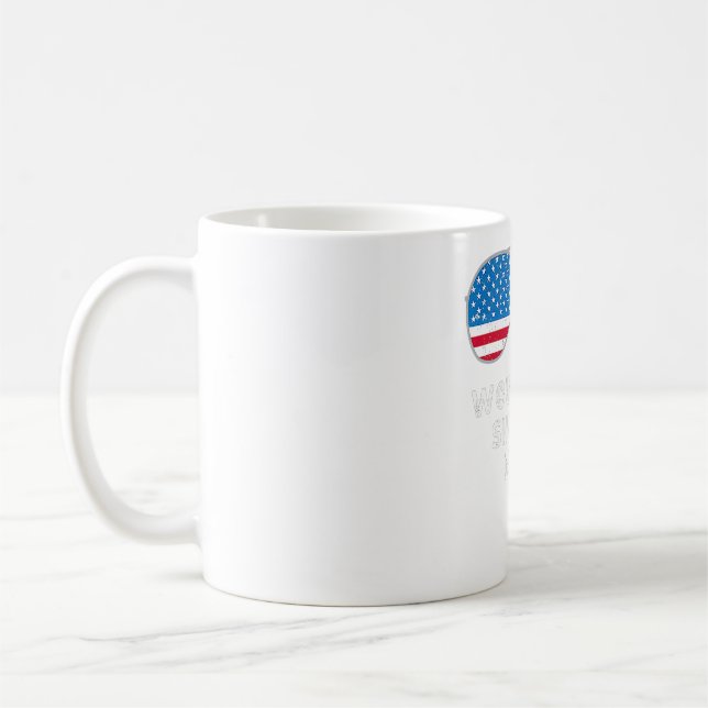 Mug Feriez-vous taire l'homme voter Biden débat anti-T (Gauche)