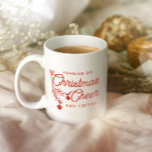 Mug Fête de Noël moderne Mistletoe élégant<br><div class="desc">Amusante Tasse de vacances en lecture Running on Christmas Cheer and Coffee avec une illustration minimaliste du faux-pied. Le design simple de typographie en fait un cadeau élégant et mignon ou rembourrage pour maman,  femme,  ou petite amie pour Noël Matin!</div>