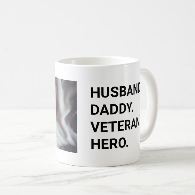 Mug Fête des pères papa papa papa papa de meilleur mar (Devant droit)