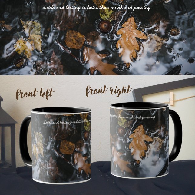 Mug Feuilles et glands d'automne dans des eaux mystéri (Créateur téléchargé)