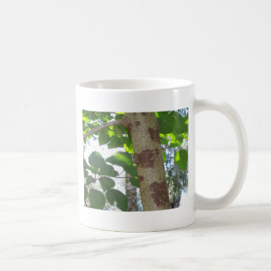 Mug feuilles verts et tronc d'arbre avec écorce cool