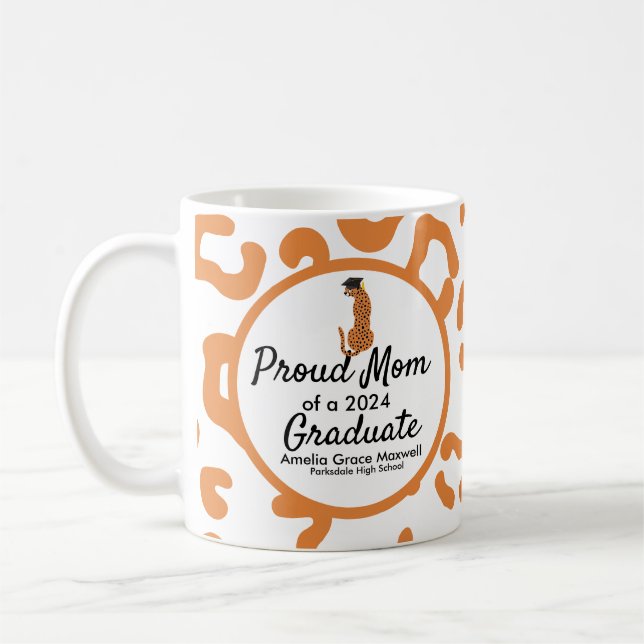 Mug Fier du diplôme [Membre de la famille] empreinte d (Gauche)