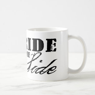 Mug Fierté dans le côté - rive, CA