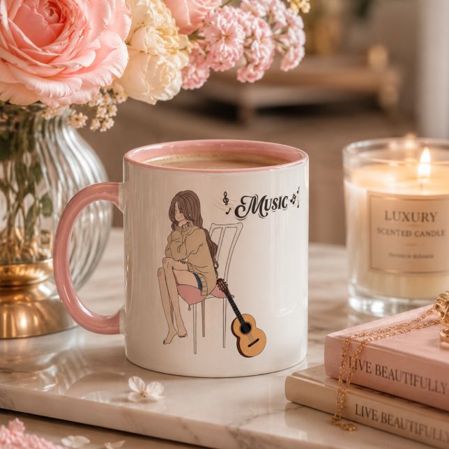 Mug Fille Anime Assise avec gwt & Notes de Musique – E (Créateur téléchargé)