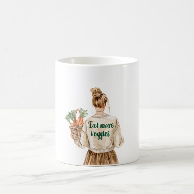 Mug Fille Blonde Mange Légumes Carottes (Centre)