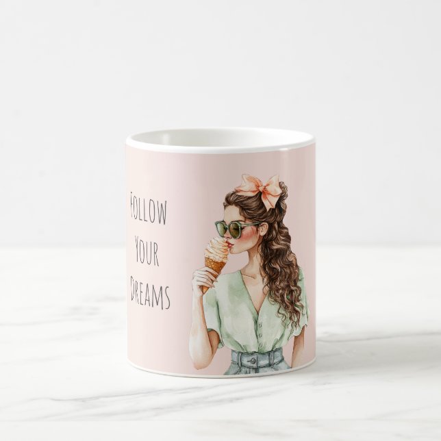 Mug Fille Cheveux Bruns Ruban Peach Cône de Glace (Centre)