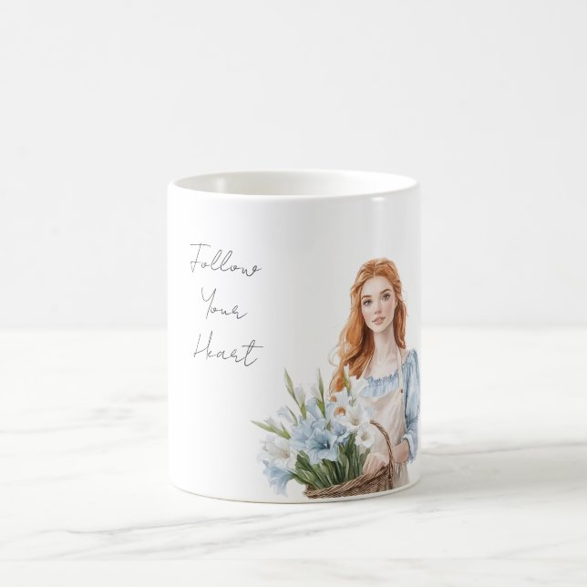 Mug Fille en robe bleue fleurs blanches bleues (Centre)