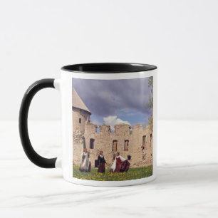 Mug Filles lettones en tenue traditionnelle, chantant