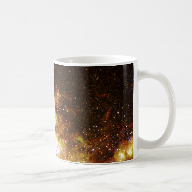 Mug Fireworks de Star Formation Light Up Galaxy NGC 42 (Droite)