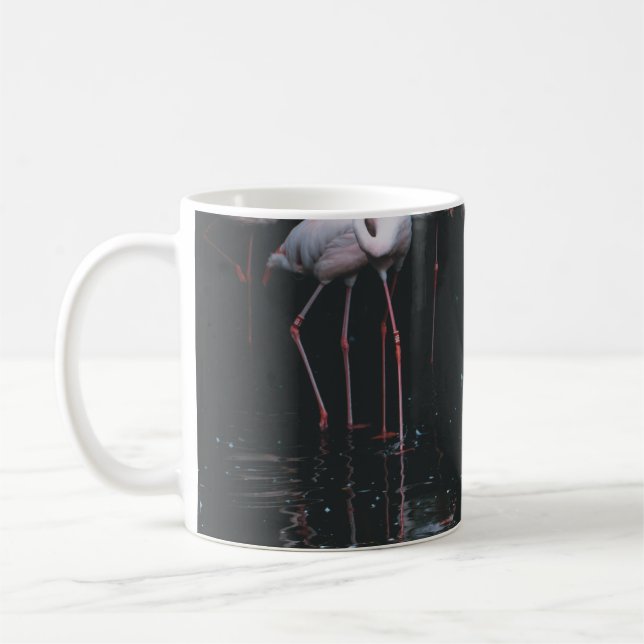 MUG FLAMANT ROSE SUR ARRIÈRE - PLAN SOMBRE (Gauche)