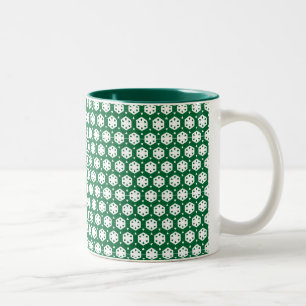 Mug - Fleurs blanches stylisées dans les lignes