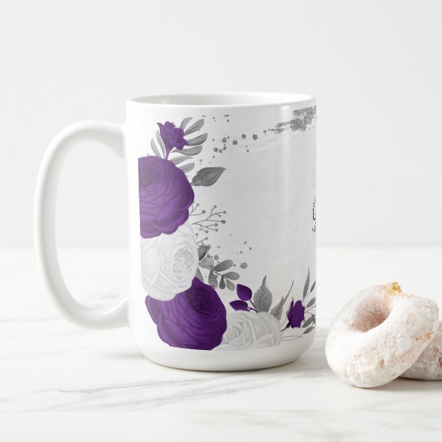 Mug fleurs blanches violettes mariage botanique argent (Avec donut)