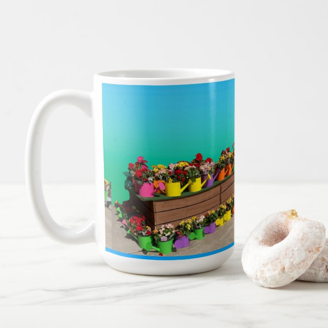 Mug Fleurs dans un arrosage peut afficher (Avec donut)