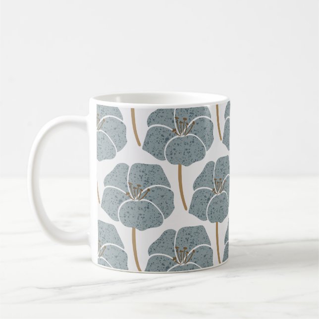 Mug Fleurs de Géranium Bleu Motif romantique. (Gauche)
