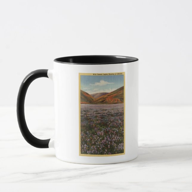 Mug Fleurs de lupines sauvages en fleurs en Californie (Gauche)